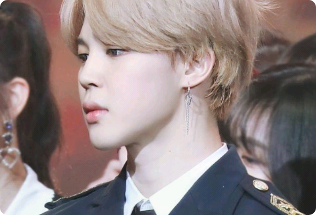 A nice tuxedo and an elegant dress thumbnail