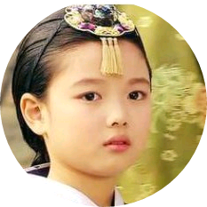 어린 여주 image