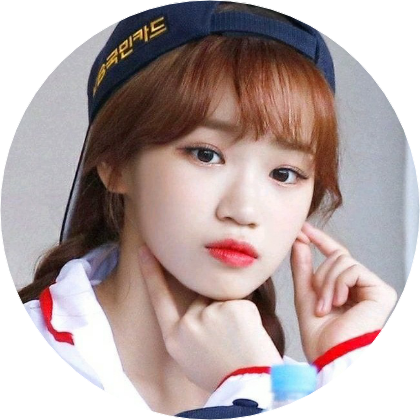 김채원 image