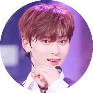 민현 image