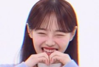 Kim Yeo-ju de la familia Bulletproof también está aquí hoy. thumbnail