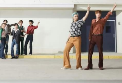 请推荐一些有趣的同人小说ㅠ thumbnail