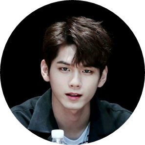 옹성우 image