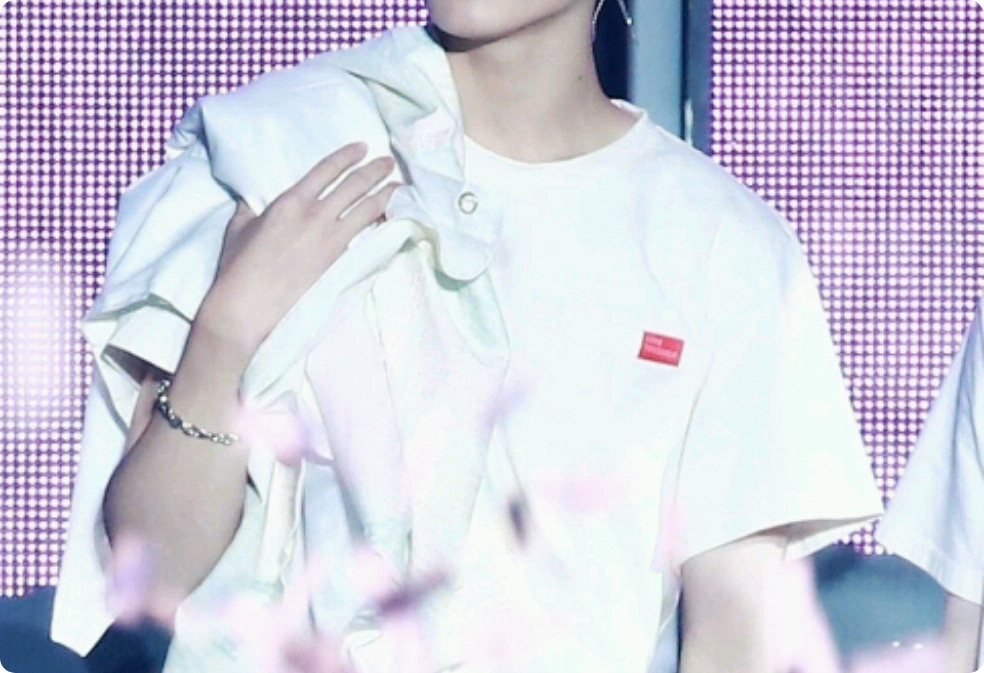 학교에선 퀸카 집에선  찐따 thumbnail