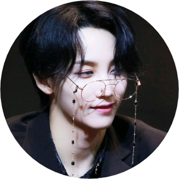윤정한 image
