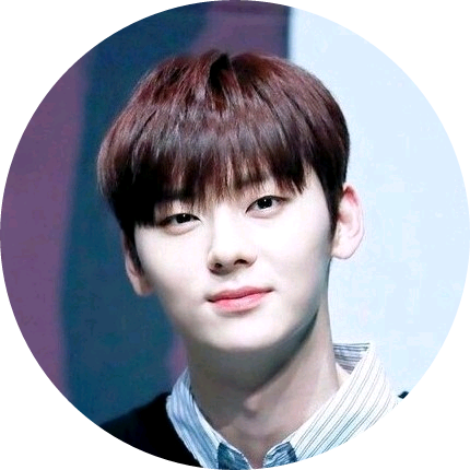 황민현 image