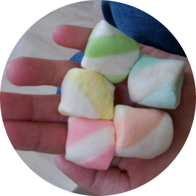 글 못쓰는 작가 image