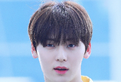 Vote for Minhyun 10 thumbnail