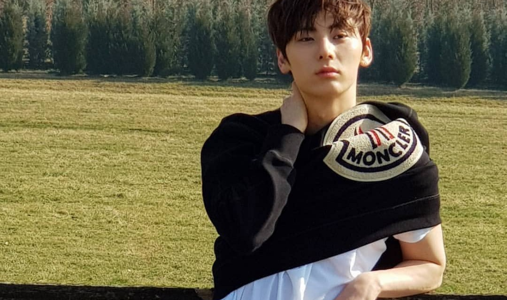 Vote for Minhyun 24 thumbnail