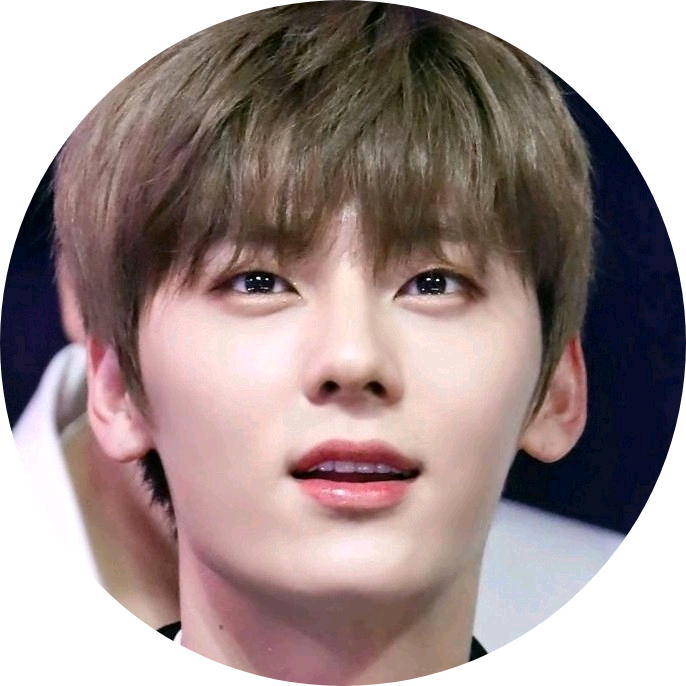 황민현 image