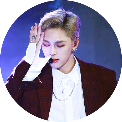 권현빈 / 18 image