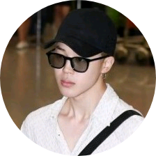 박지민 image