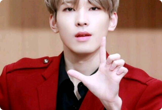 粉絲簽名會上發生了什麼 thumbnail