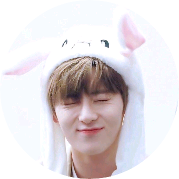 황민현 image
