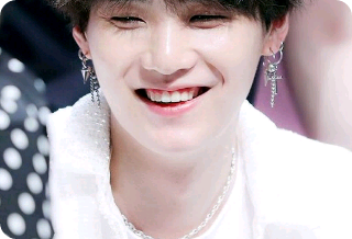 我和朋友玩耍时，不小心打到了欺负我的家伙的背。#职业选手 thumbnail