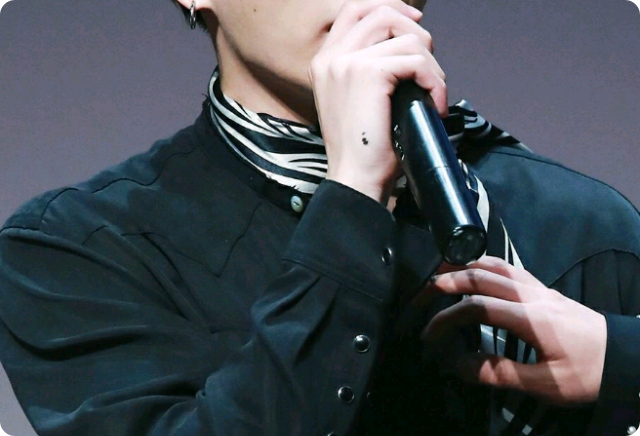 和高年级学生约会 thumbnail