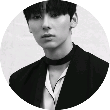 황민현 image