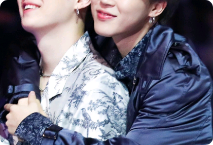 私たちは妊娠しました。 thumbnail