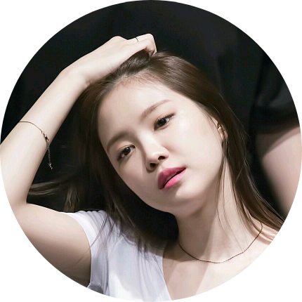 손나은 image