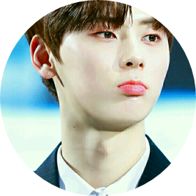 황민현 image