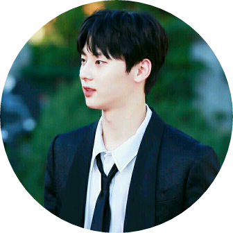 황민현 image