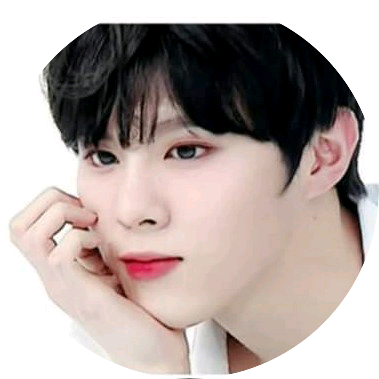 우석 image