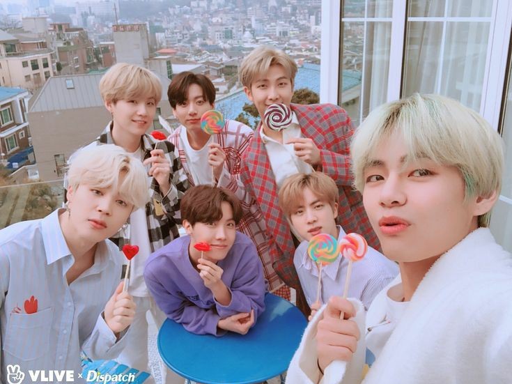 방탄소년단의 홍일점으로 살아 남기 thumbnail