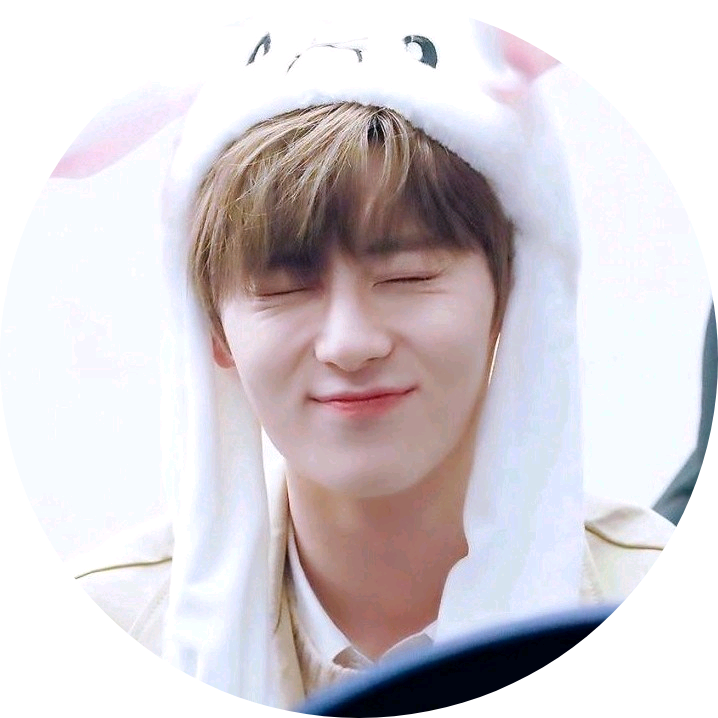 황민현 image