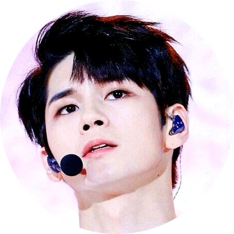 옹성우  image