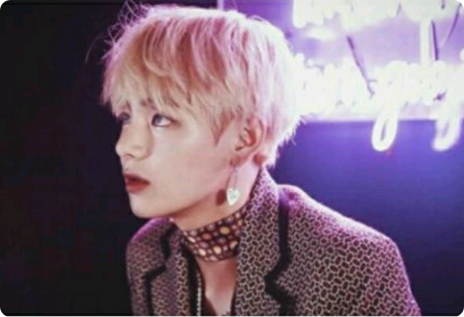 보스 옆, 하얀여우 thumbnail