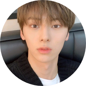 황민현  image