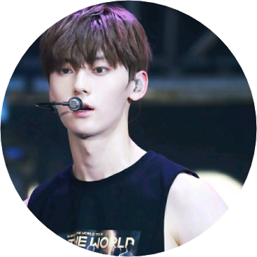 황민현 image