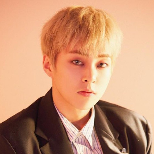 시우민 {Xiumin} image