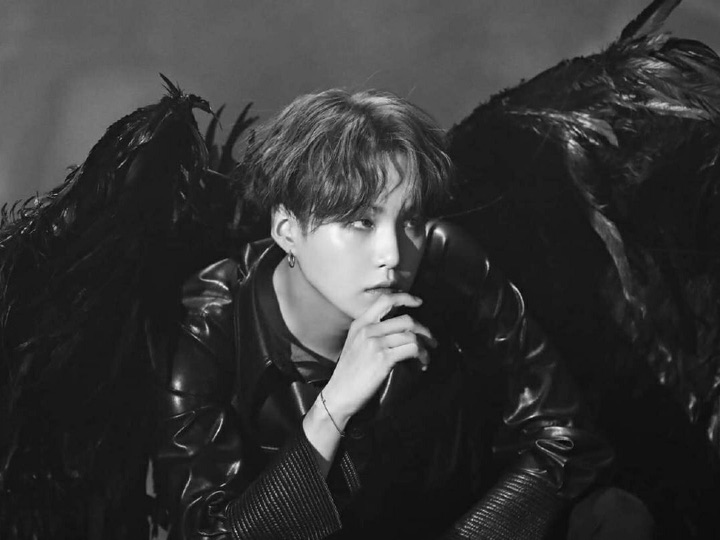 Giữa thế giới này và thế giới tiếp theo thumbnail