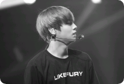 Tôi đã giết một người, và người đứng trước mặt tôi lại chính là Park Ji-hoon của nhóm Wanna One. (Ho thumbnail