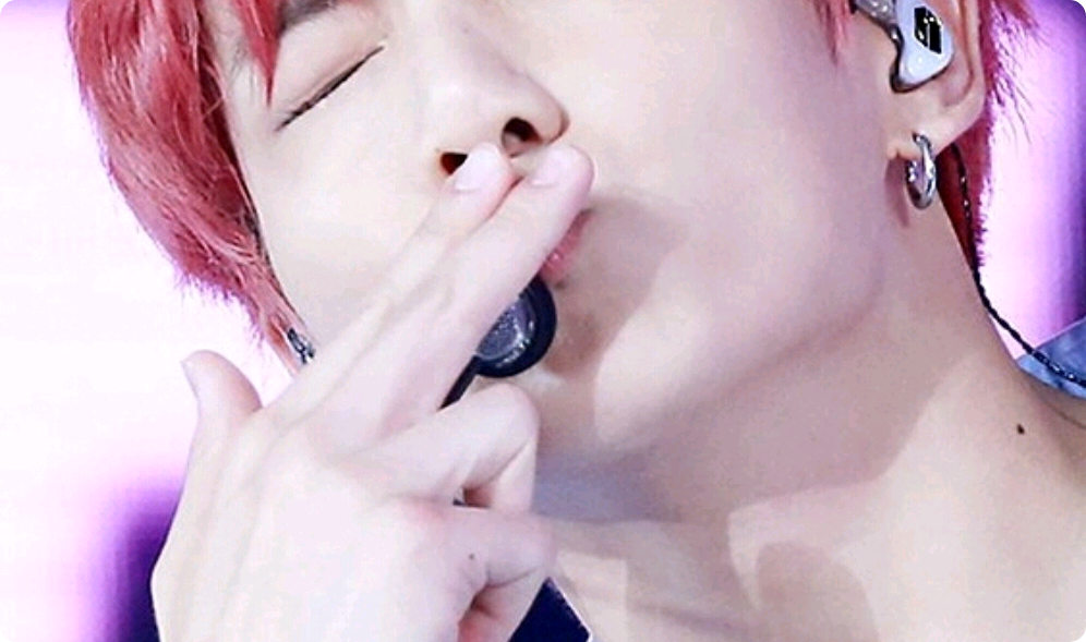 Qu'est-ce que tu regardes ? C'est joli ? thumbnail