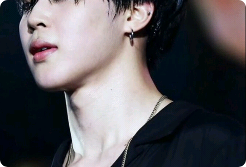 실수로 선배 바지를 벗겼어요 thumbnail