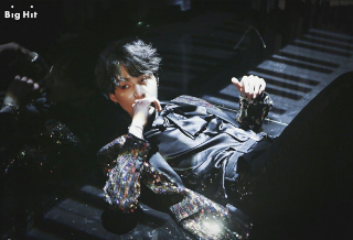 « Je suis un membre décédé de BTS » thumbnail