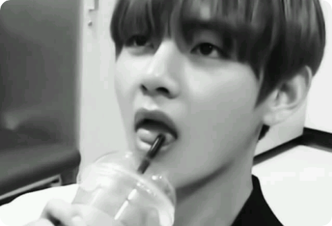 Ai cũng ghét người đàn anh/chị khóa trên mà mình thích. thumbnail