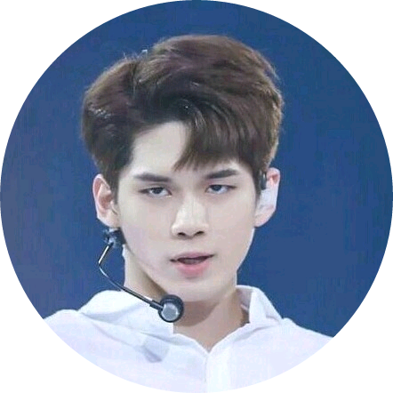 옹성우 image