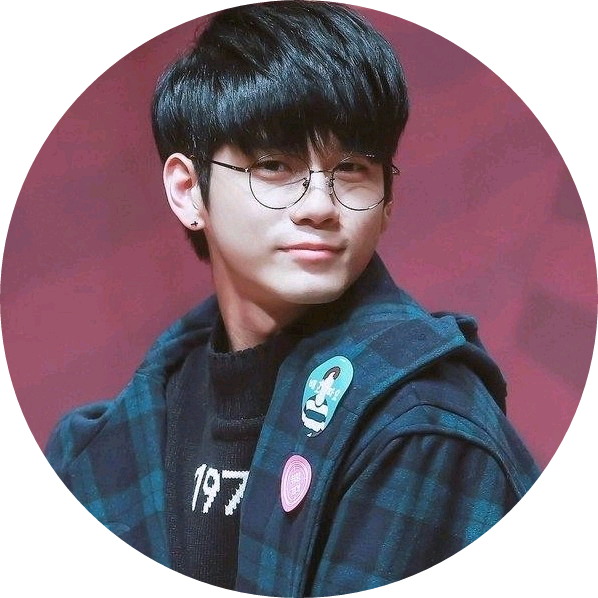 옹성우 image