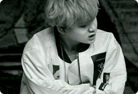 I was photographed by a famous wolf thumbnail