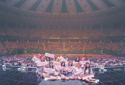 Raccogli voti per IZ*ONE thumbnail