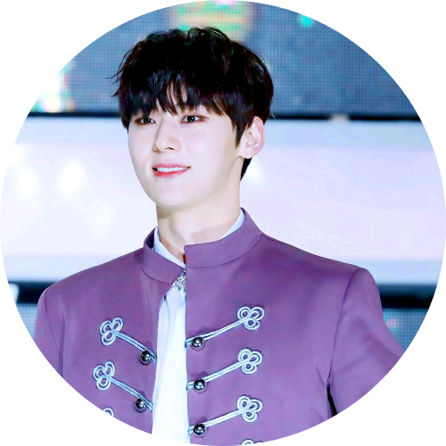 황민현 image