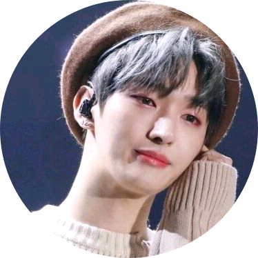 윤지성 image