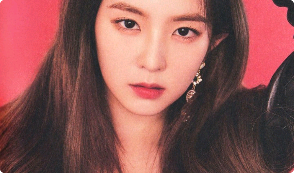 Convertirse en la hermana mayor de la protagonista femenina de una novela. thumbnail