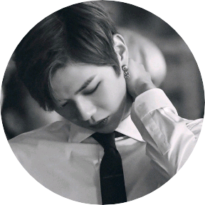 강의건/24세 image