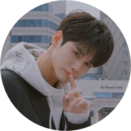 옹성우 image
