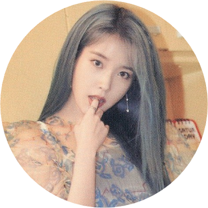 아이유 image
