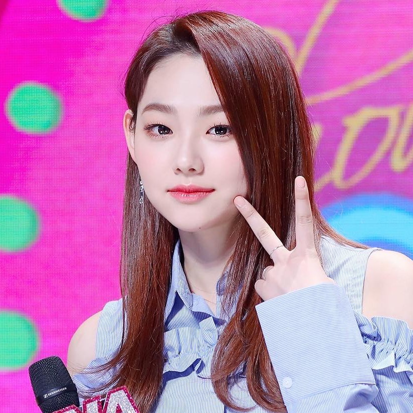 미나 객실안내원 image